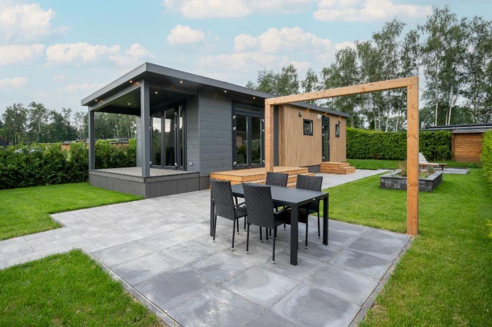 Recreatiepark Maas En Bos Hotel Wellerlooi Exterior photo