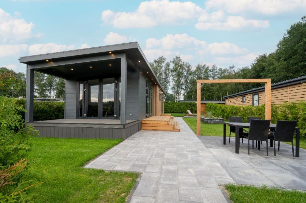 Recreatiepark Maas En Bos Hotel Wellerlooi Exterior photo