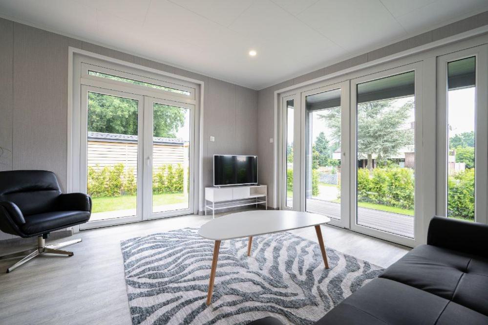 Recreatiepark Maas En Bos Hotel Wellerlooi Exterior photo